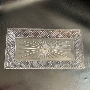 Diamond Star Burst Cut Clear Glass Serving Appetizer Vanity Trinket Tray 11 1/2